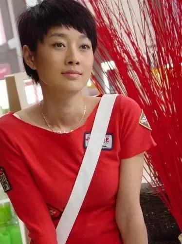 马伊俐生活照,展现真实魅力与温馨日常